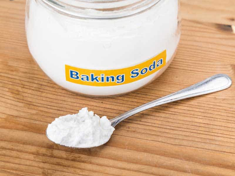 Baking soda to kill ants